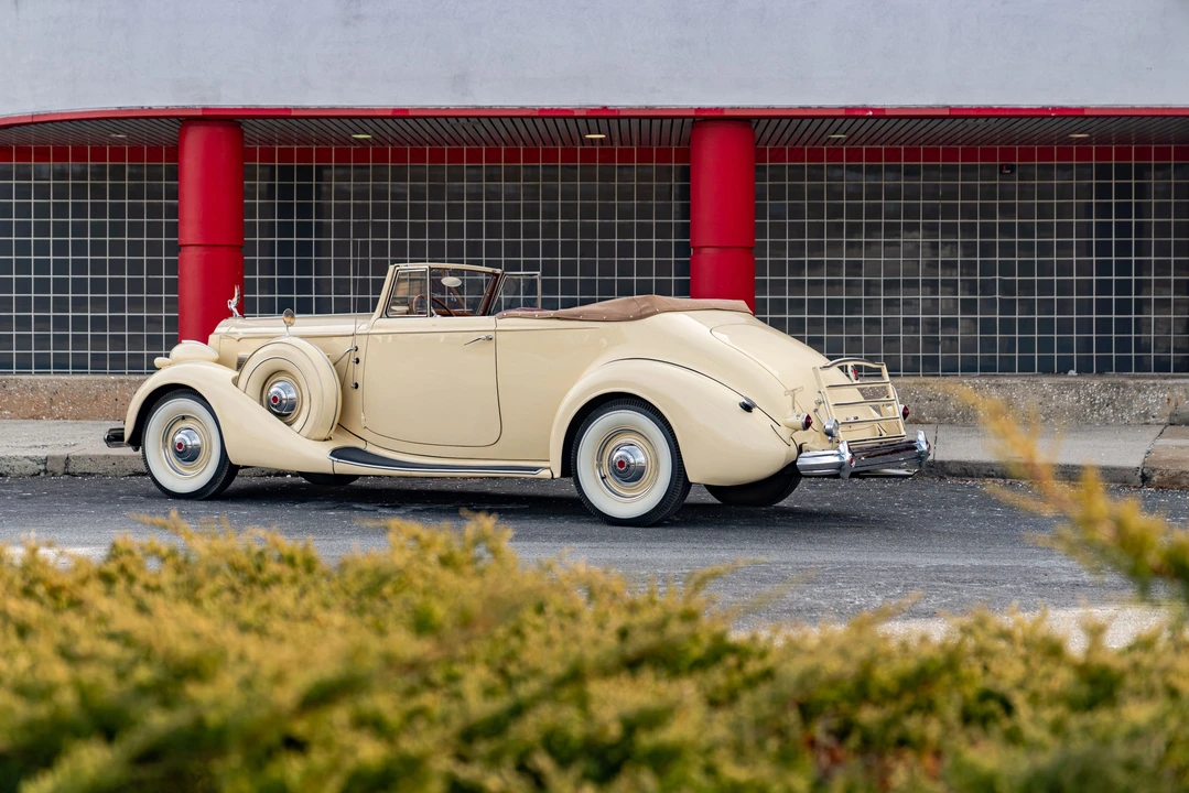 1937 Packard Eight - Image 28 of 31