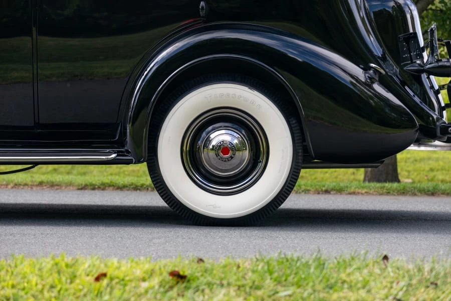 1937 Packard Eight - Image 22 of 31