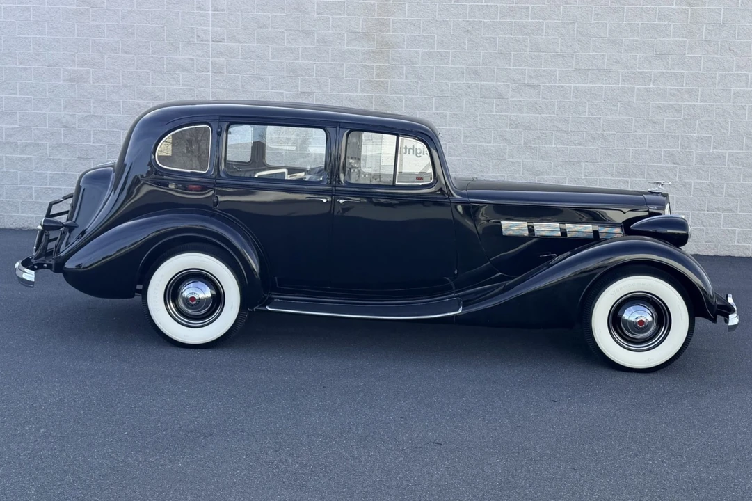 1937 Packard Eight - Image 4 of 9