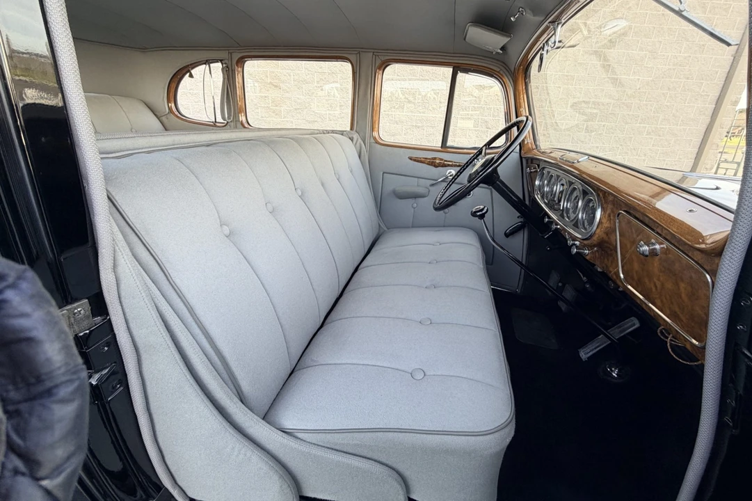 1937 Packard Eight - Image 5 of 9