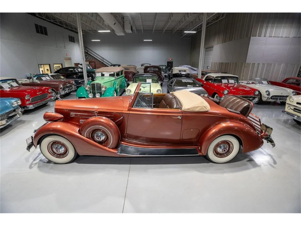 1937 Packard Twelve - Image 9 of 31