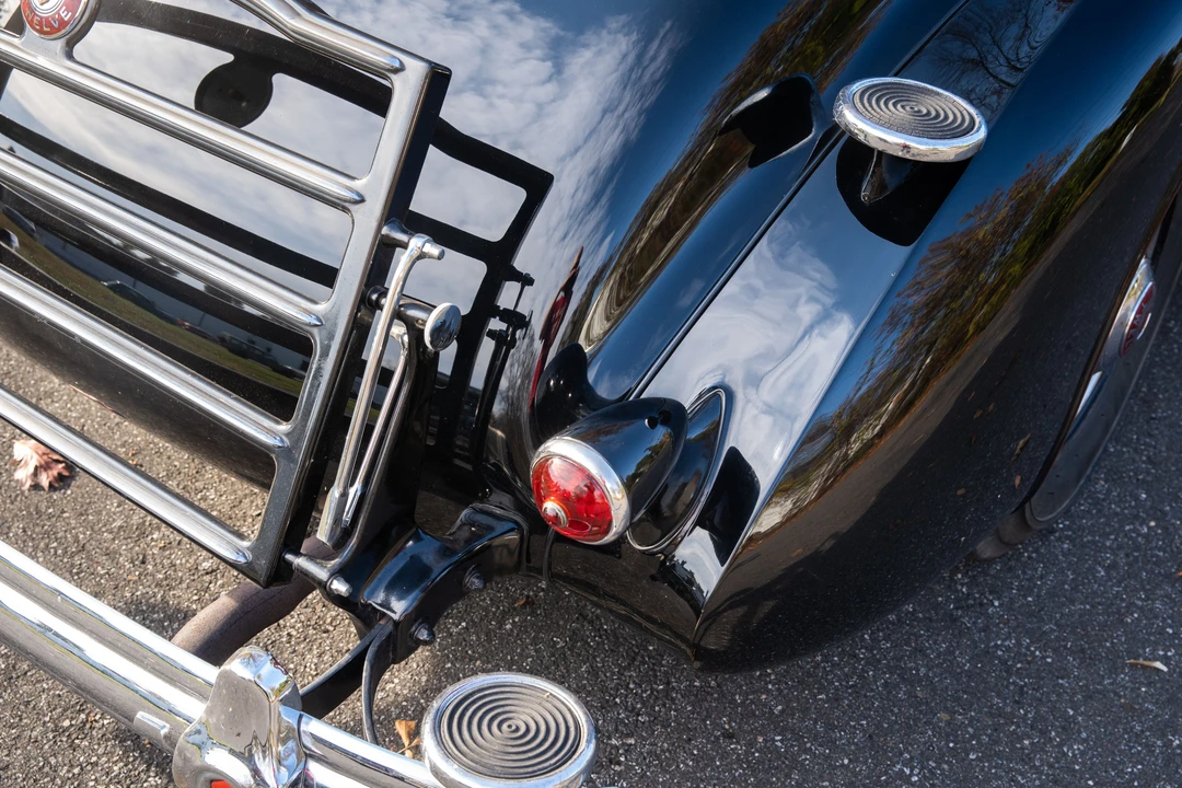 1937 Packard Twelve - Image 27 of 31