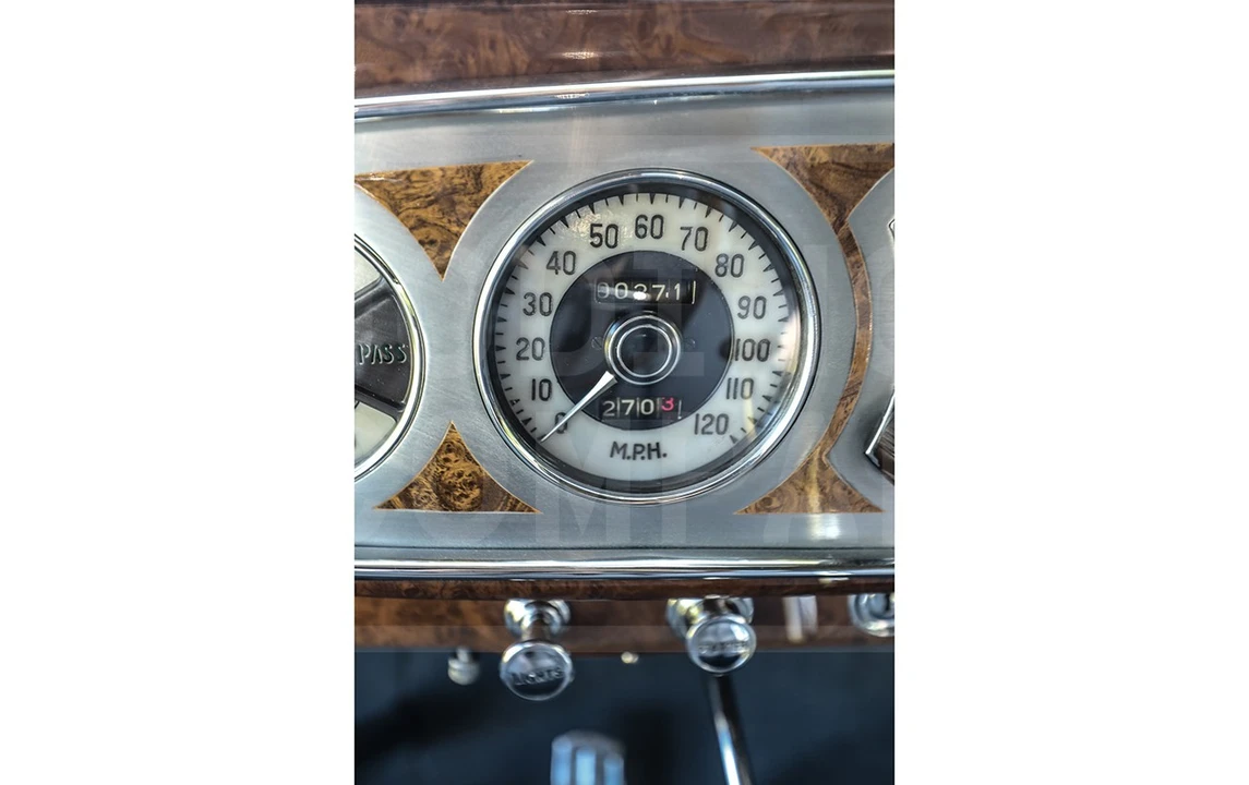 1937 Packard Twelve - Image 11 of 19