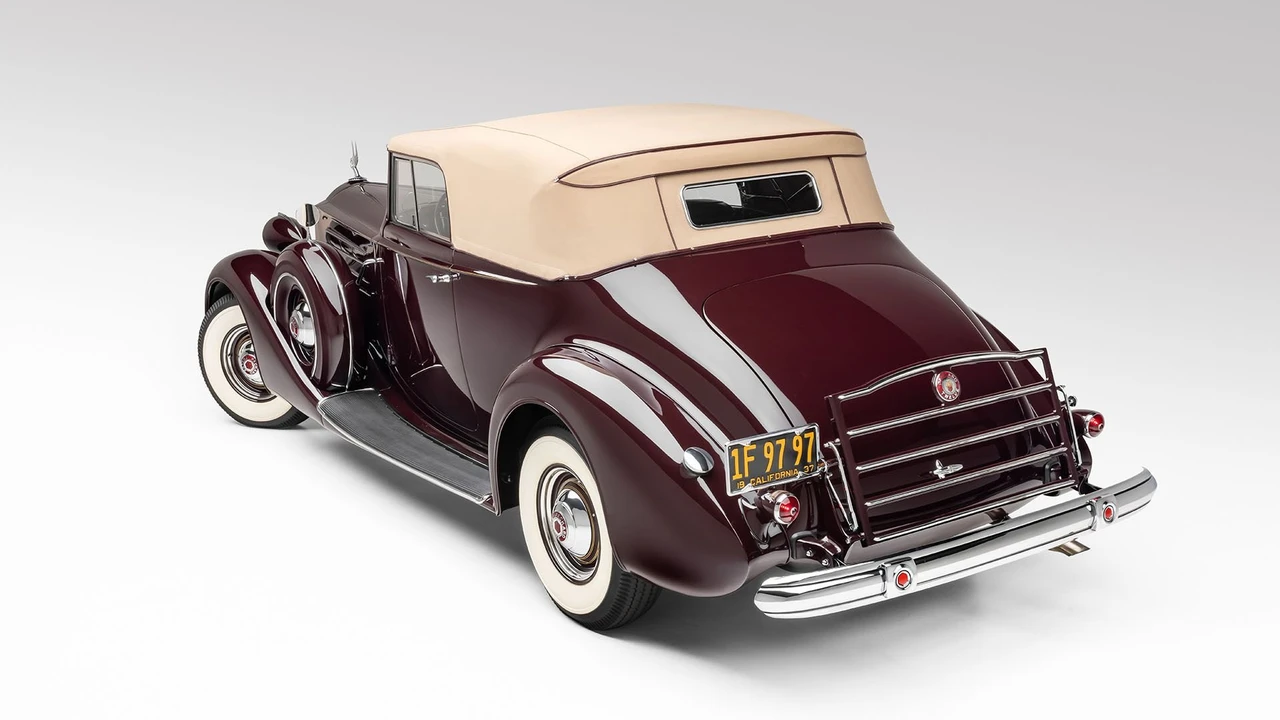 1937 Packard Twelve - Image 17 of 31