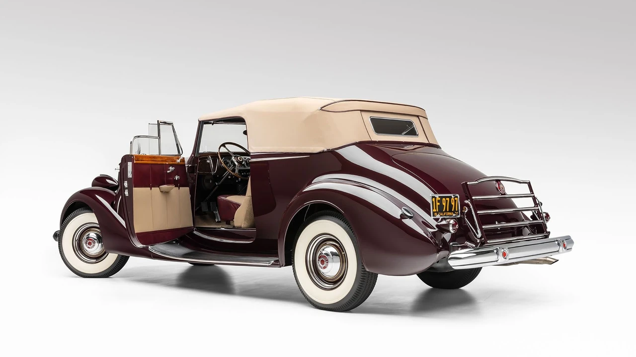1937 Packard Twelve - Image 19 of 31