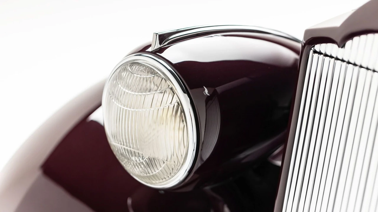 1937 Packard Twelve - Image 25 of 31