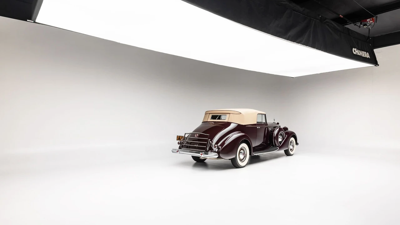 1937 Packard Twelve - Image 16 of 31