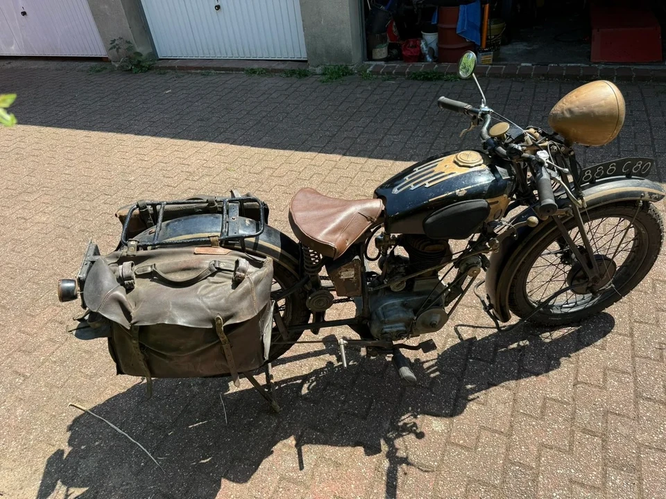 1937 Peugeot - Image 4 of 16