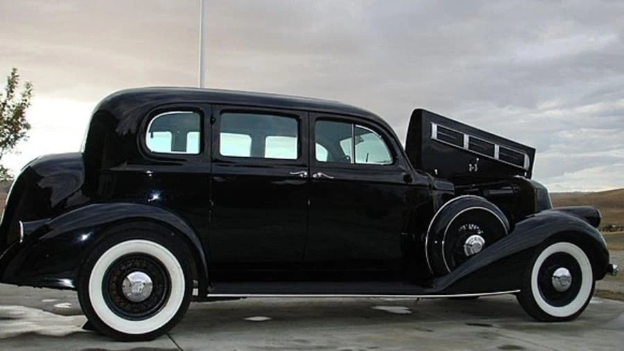 1937 Pierce-Arrow - Image 3 of 7