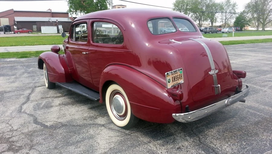 1937 Pontiac Chieftain - Image 3 of 7