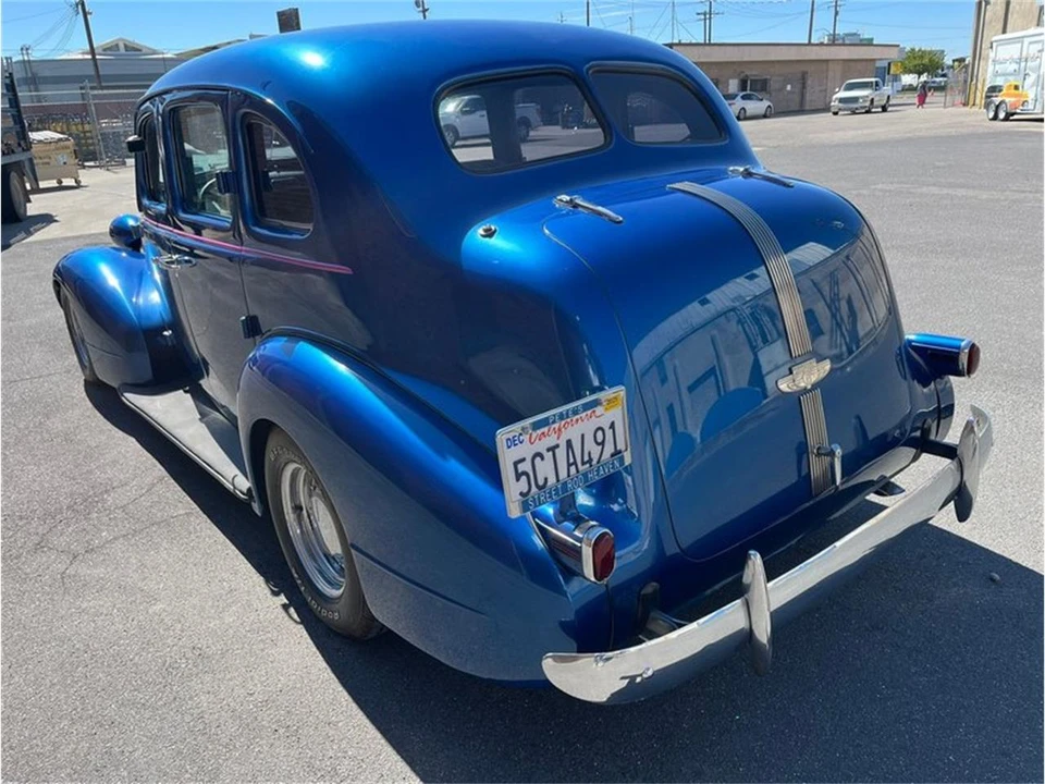 1937 Pontiac - Image 11 of 31