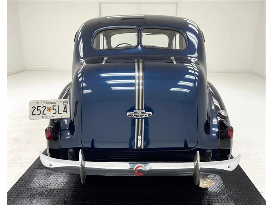 1937 Pontiac - Image 4 of 31