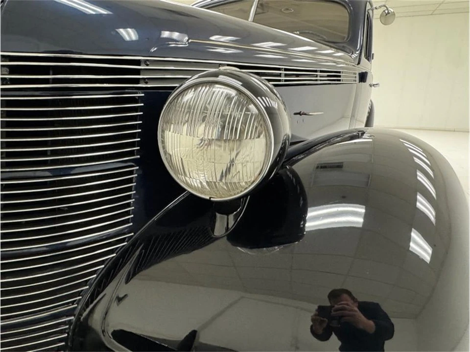 1937 Pontiac - Image 11 of 31