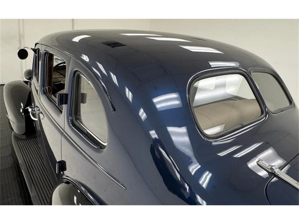 1937 Pontiac - Image 19 of 31