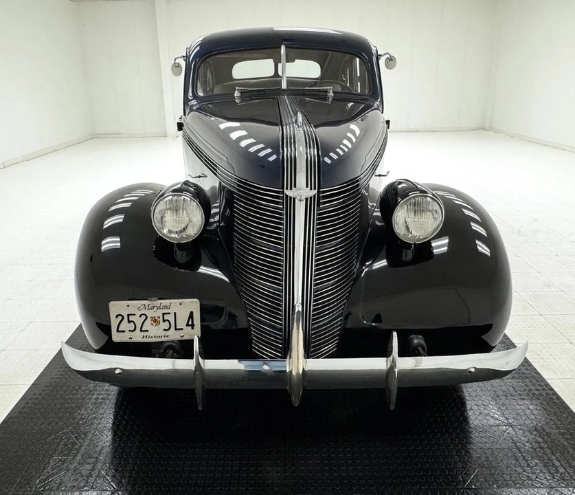 1937 Pontiac - Image 8 of 31