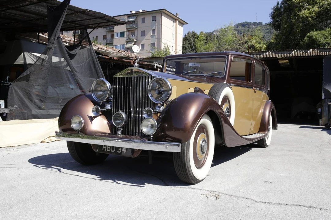 1937 Rolls-Royce Phantom III - Image 2 of 30