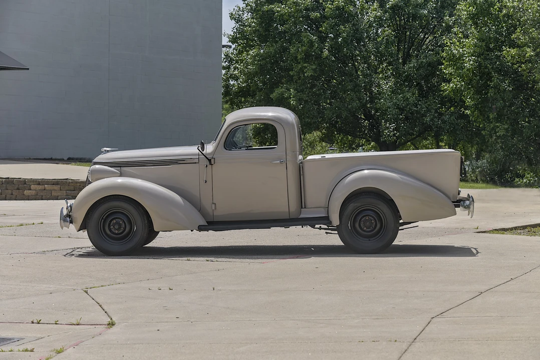 1937 Studebaker Champion - Image 10 of 31