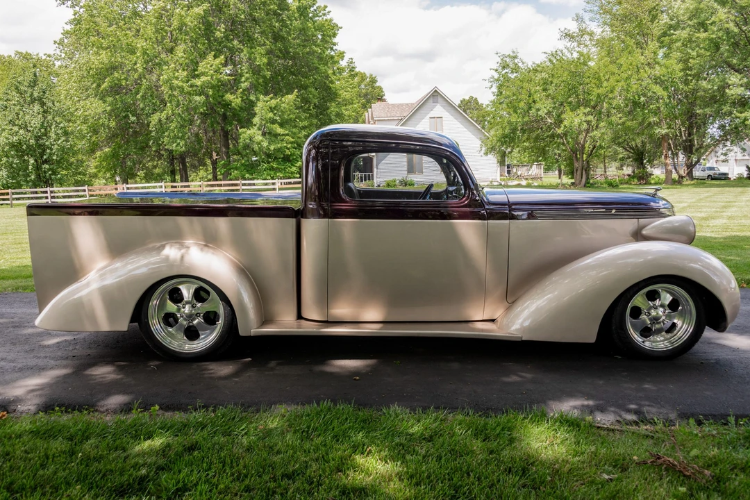 1937 Studebaker - Image 7 of 31