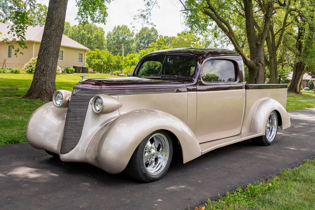 1937 Studebaker - Image 2 of 31