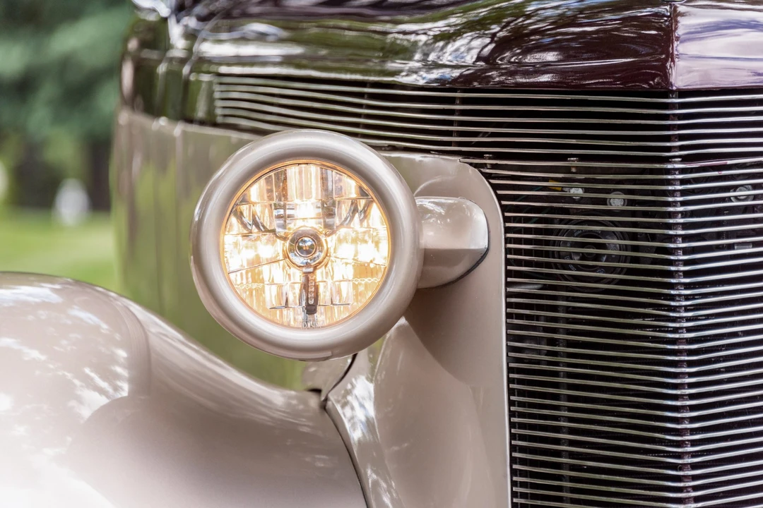 1937 Studebaker - Image 9 of 31