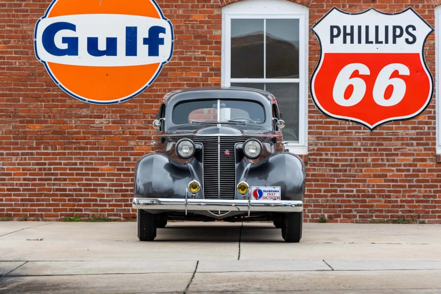 1937 Studebaker - Image 4 of 25