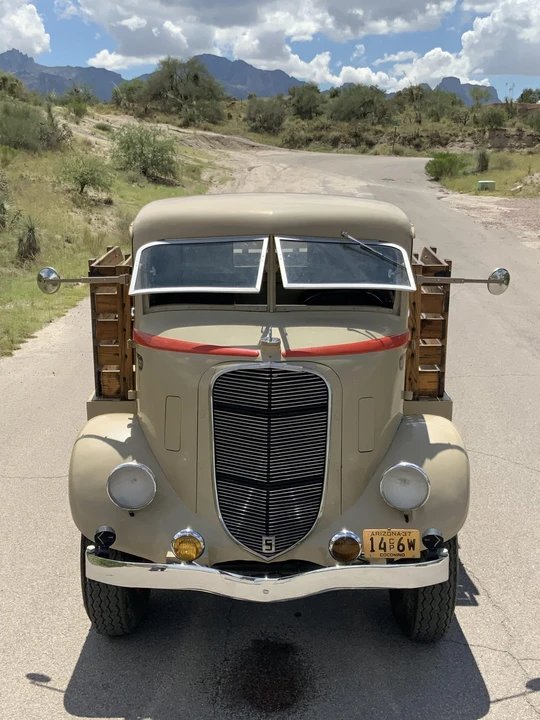 1937 Studebaker Commander - Image 9 of 31
