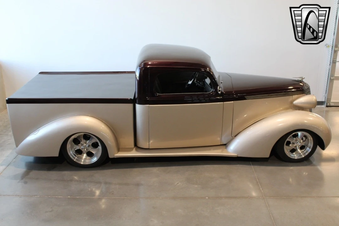 1937 Studebaker Commander - Image 9 of 21