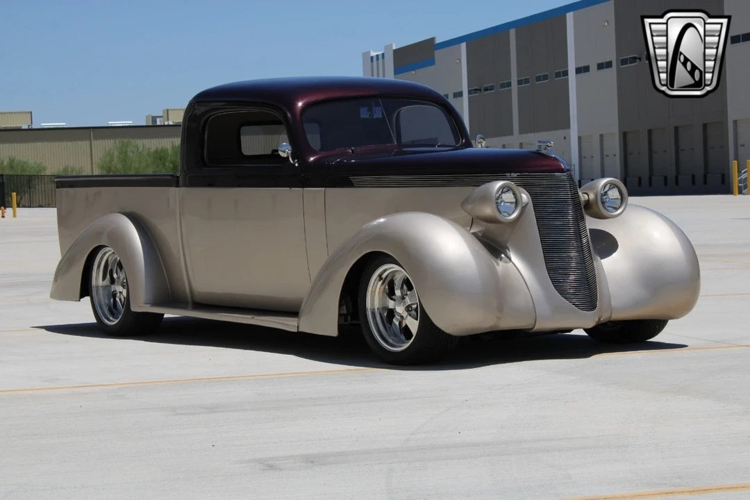 1937 Studebaker Commander - Image 4 of 21