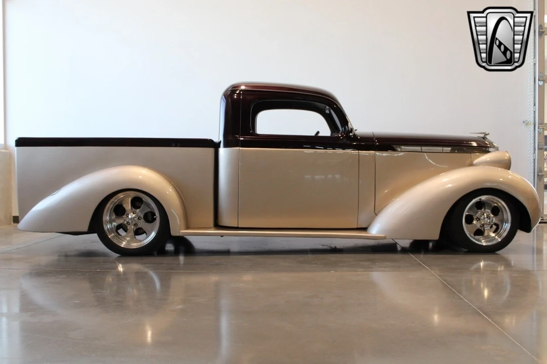 1937 Studebaker Commander - Image 16 of 21