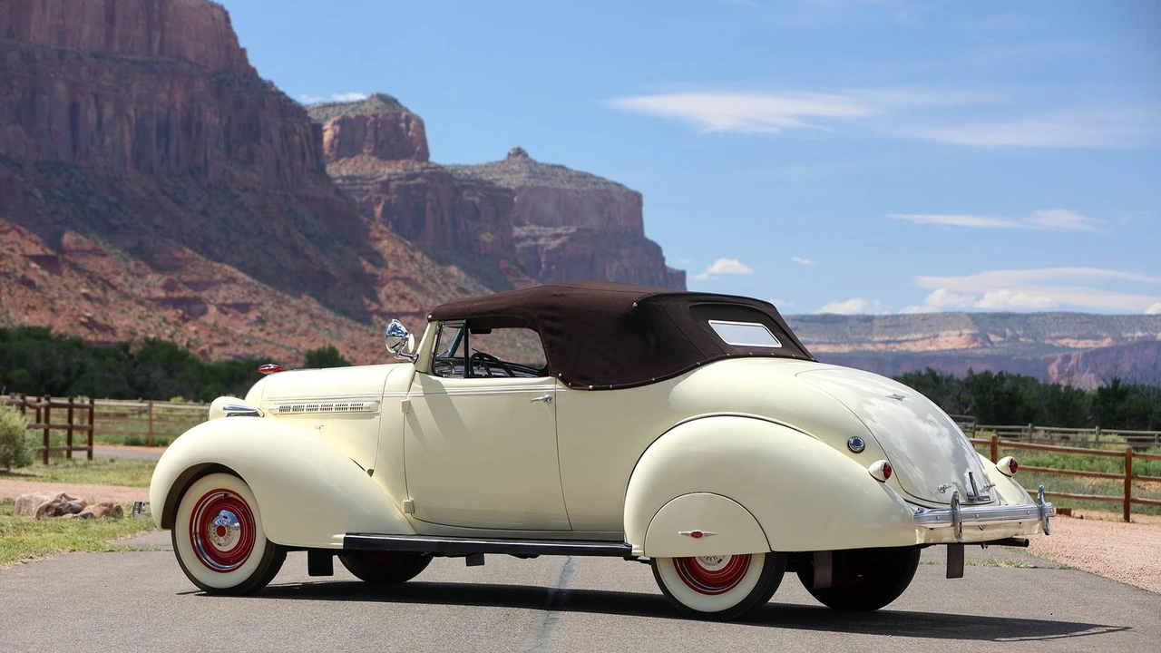 1937 Hudson Super Six - Image 22 of 31