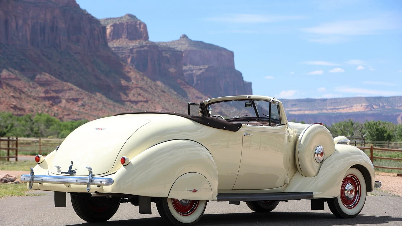 1937 Hudson Super Six - Image 13 of 31