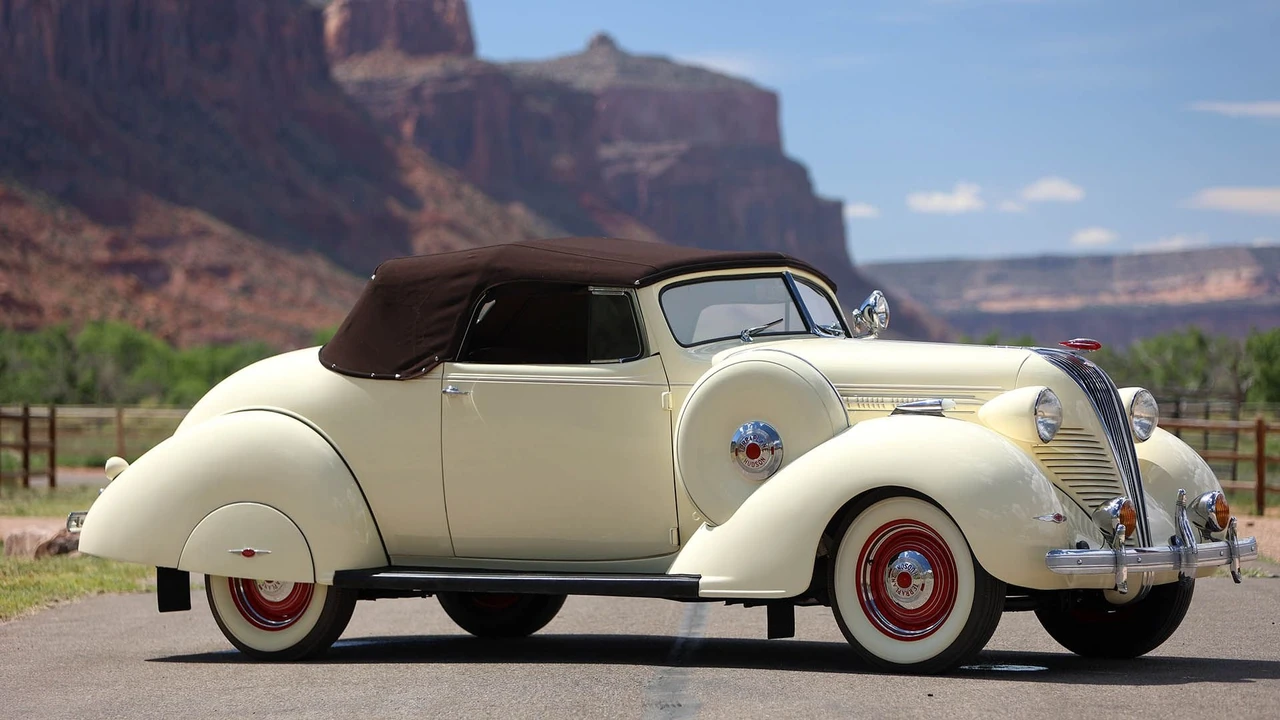 1937 Hudson Super Six - Image 19 of 31