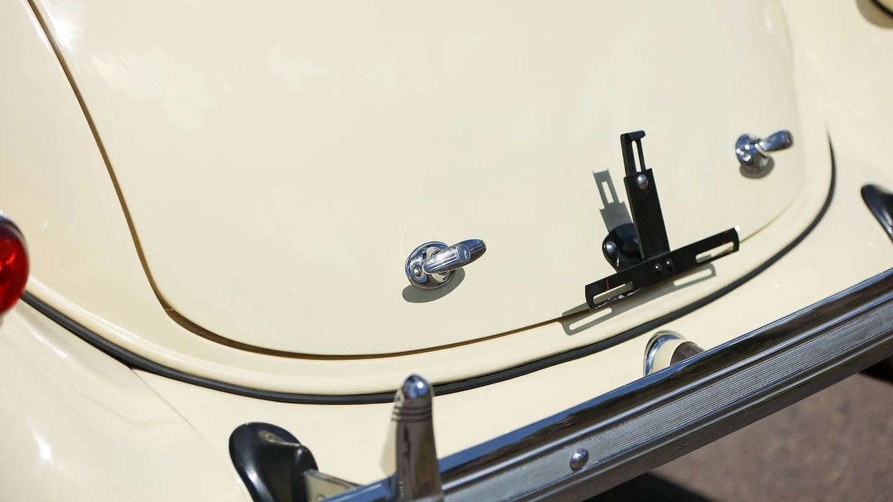 1937 Hudson Super Six - Image 29 of 31