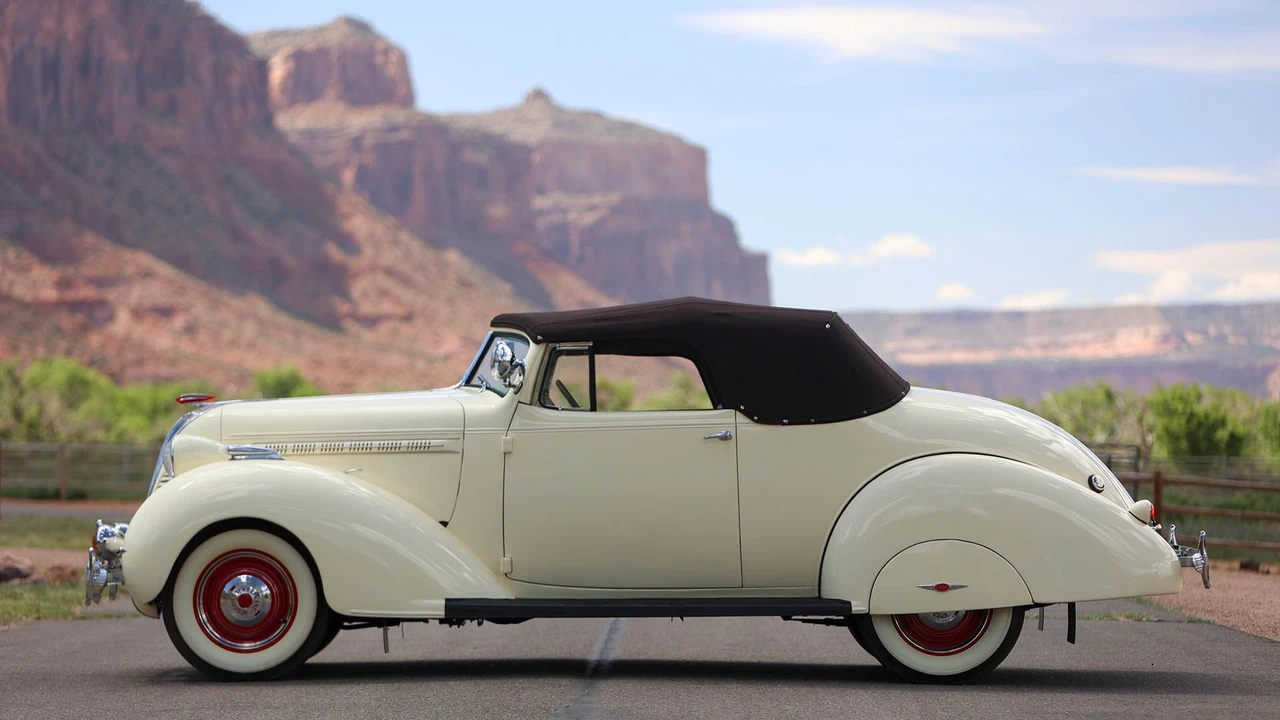 1937 Hudson Super Six - Image 21 of 31