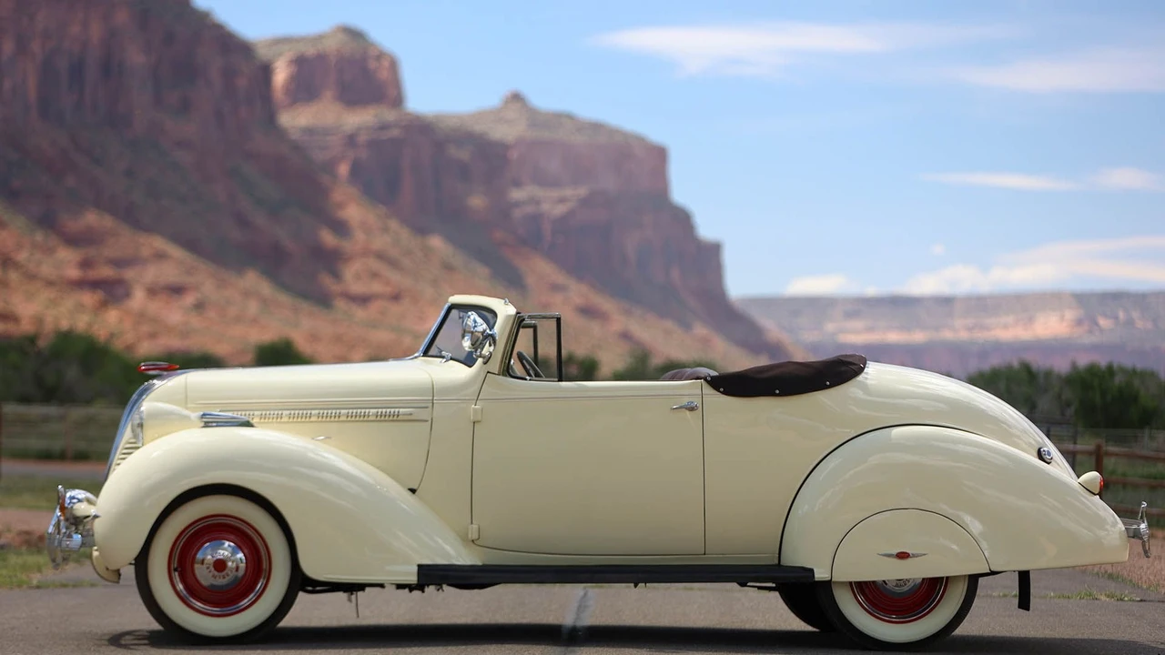 1937 Hudson Super Six - Image 9 of 31
