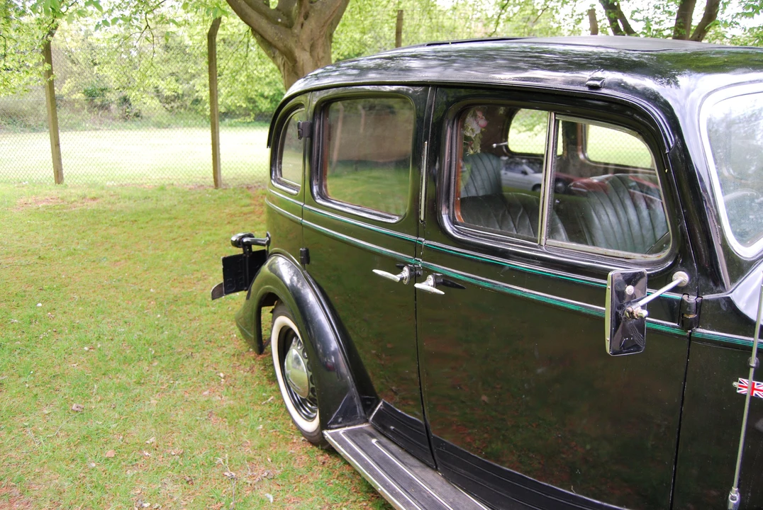 1937 Vauxhall - Image 8 of 13