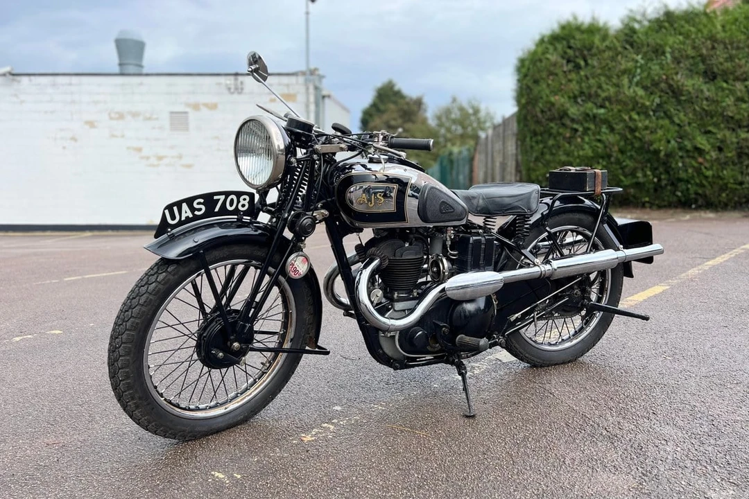 1938 AJS - Image 2 of 30