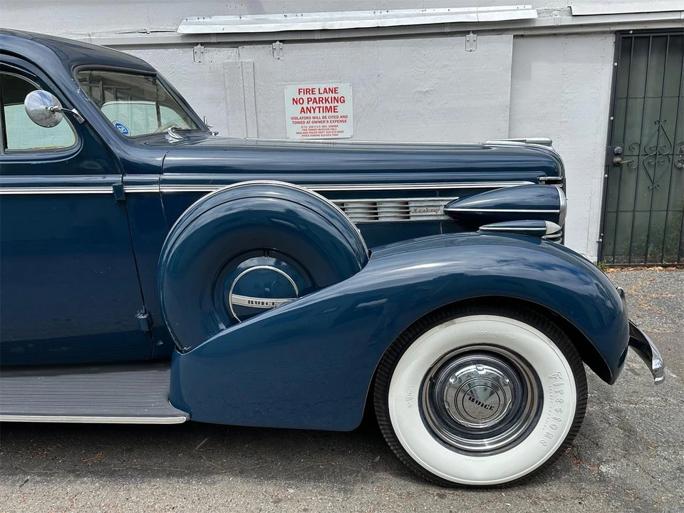 1938 Buick Century - Image 12 of 31