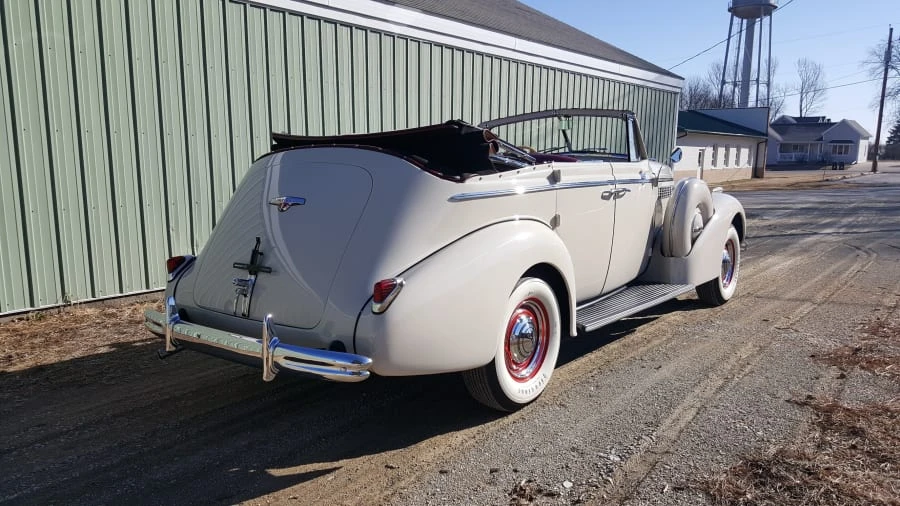 1938 Buick Century - Image 4 of 10