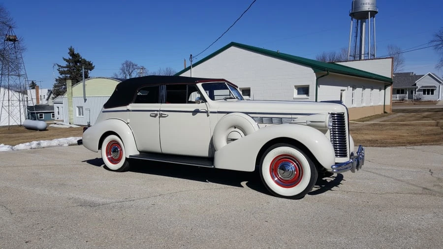 1938 Buick Century - Image 8 of 10