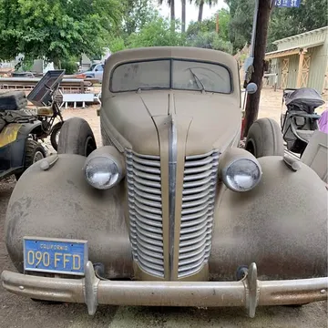 1938 Buick Century Sedan 4D