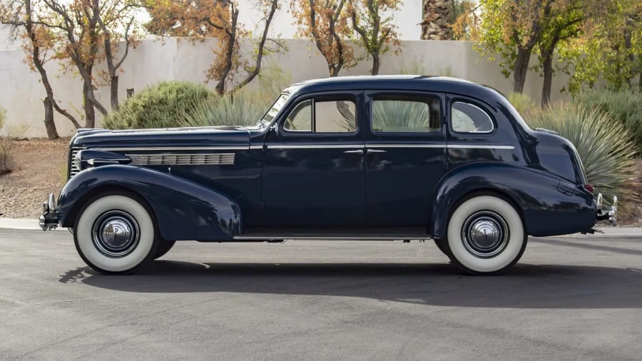 1938 Buick Century - Image 2 of 31