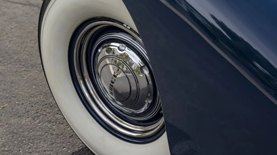 1938 Buick Century - Image 12 of 31