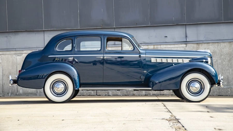 1938 Buick Century - Image 23 of 24