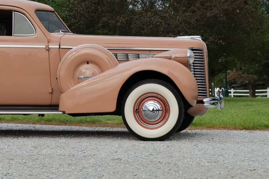 1938 Buick Century - Image 9 of 23