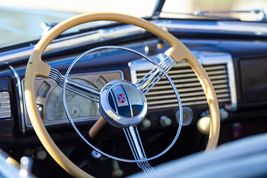 1938 Buick Roadmaster - Image 30 of 31