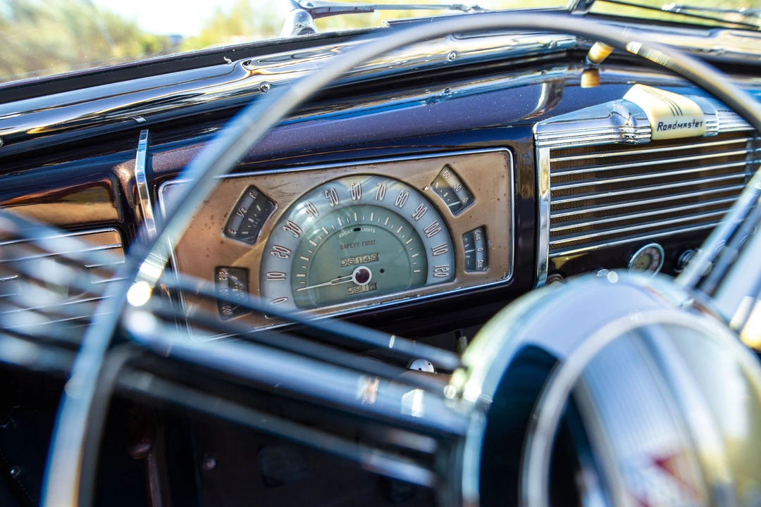 1938 Buick Roadmaster - Image 4 of 31