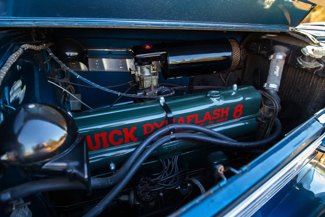 1938 Buick Roadmaster - Image 19 of 31