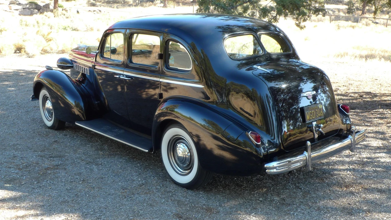 1938 Buick Century - Image 4 of 31