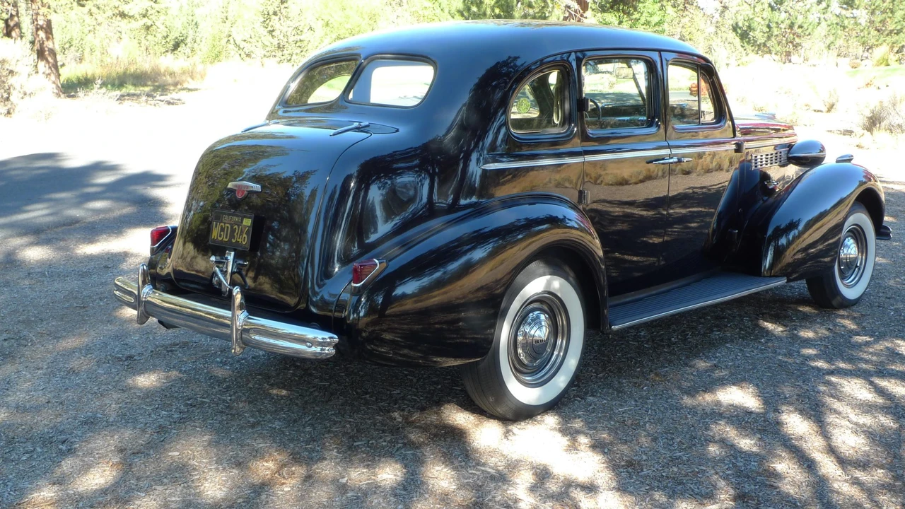1938 Buick Century - Image 7 of 31